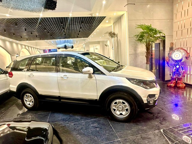 Second-hand 2017 Tata Hexa XT for sale in New Delhi-0