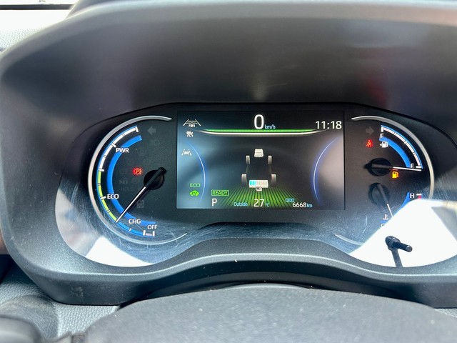 Second-hand 2025 Toyota Innova Hycross ZX(O) Hybrid for sale in Chennai-10