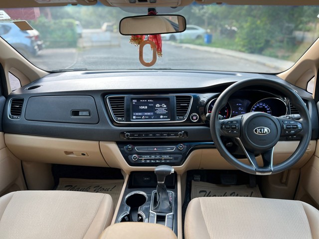Second-hand 2020 Kia Carnival Prestige 6 STR for sale in New Delhi-11