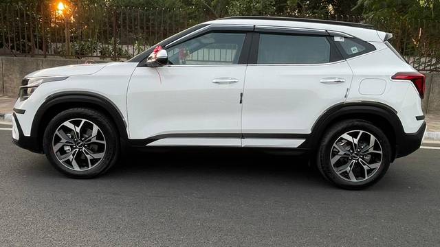 https://images10.gaadi.com/usedcar_image/QP1A.190711.020/original/9e542fac-9f7f-46cf-87f9-a302471454b8.jpg?imwidth=6402