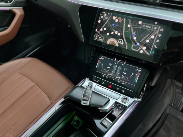 Second-hand 2021 Audi e-tron 55 Quattro for sale in New Delhi-17