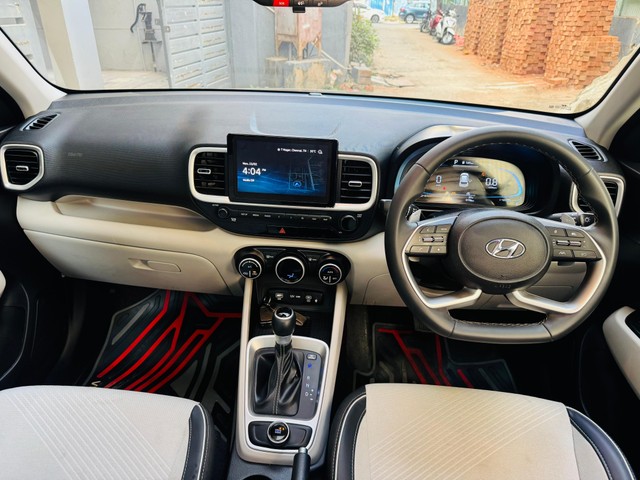 Second-hand 2025 Hyundai Venue SX Opt Turbo DCT for sale in Chennai-8