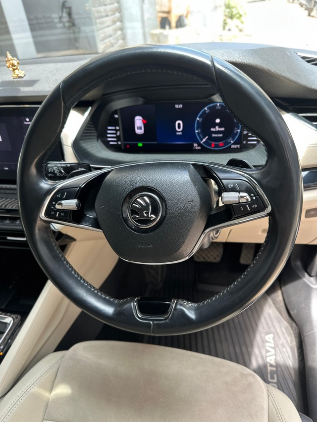 Second-hand 2022 Skoda Octavia Style for sale in Chennai-7