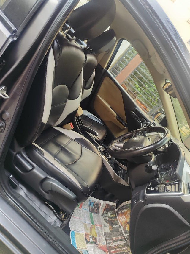 Second-hand 2018 Honda City i-VTEC V for sale in Chennai-7