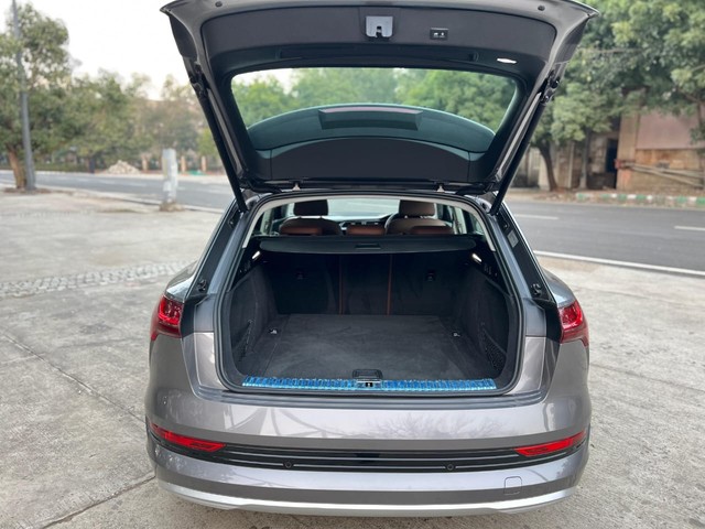 Second-hand 2021 Audi e-tron 55 Quattro for sale in New Delhi-12