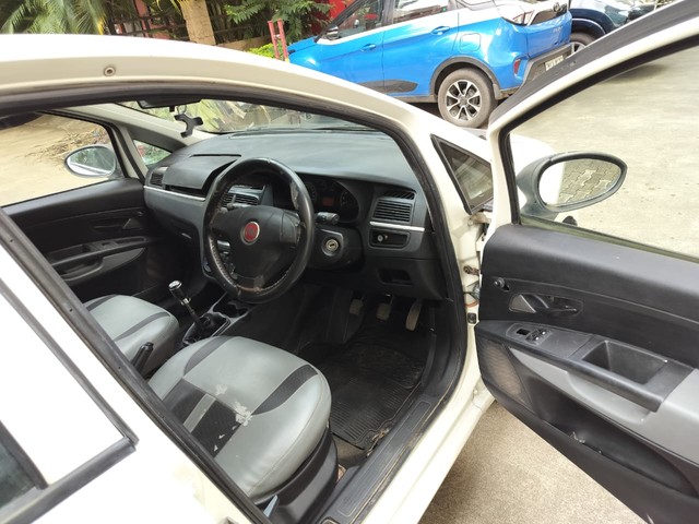 Second-hand 2011 Fiat Punto 1.3 Active for sale in Pune-8