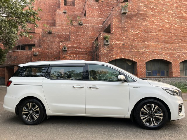 Second-hand 2020 Kia Carnival Prestige 6 STR for sale in New Delhi-1