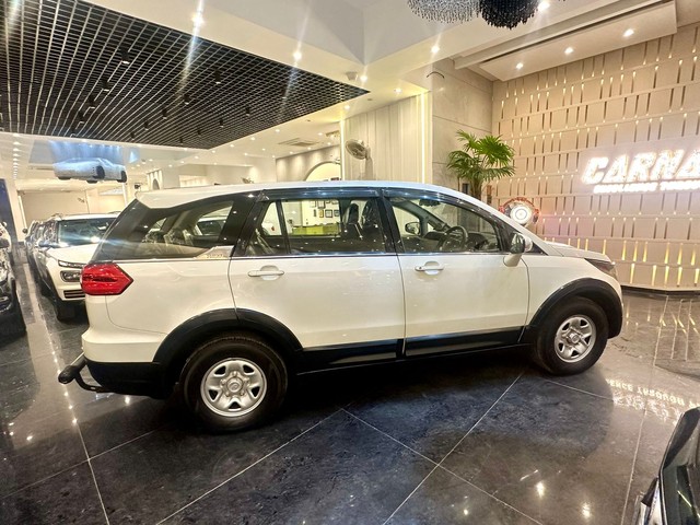 Second-hand 2017 Tata Hexa XT for sale in New Delhi-15