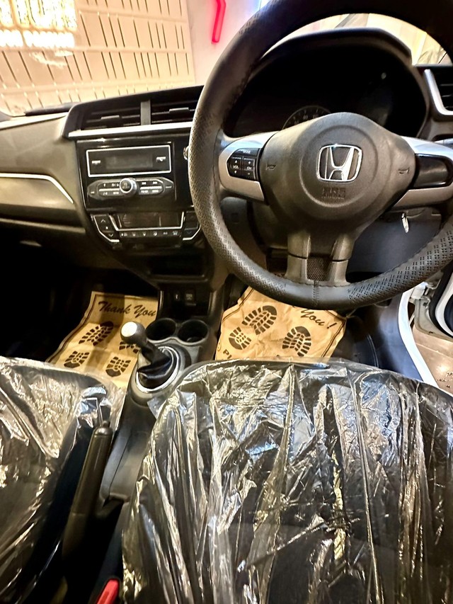 Second-hand 2016 Honda BR-V i-VTEC S MT for sale in New Delhi-14