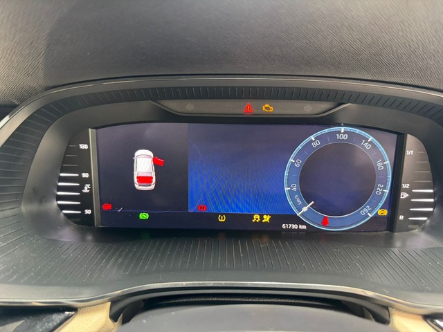 Second-hand 2022 Skoda Octavia Style for sale in Chennai-9