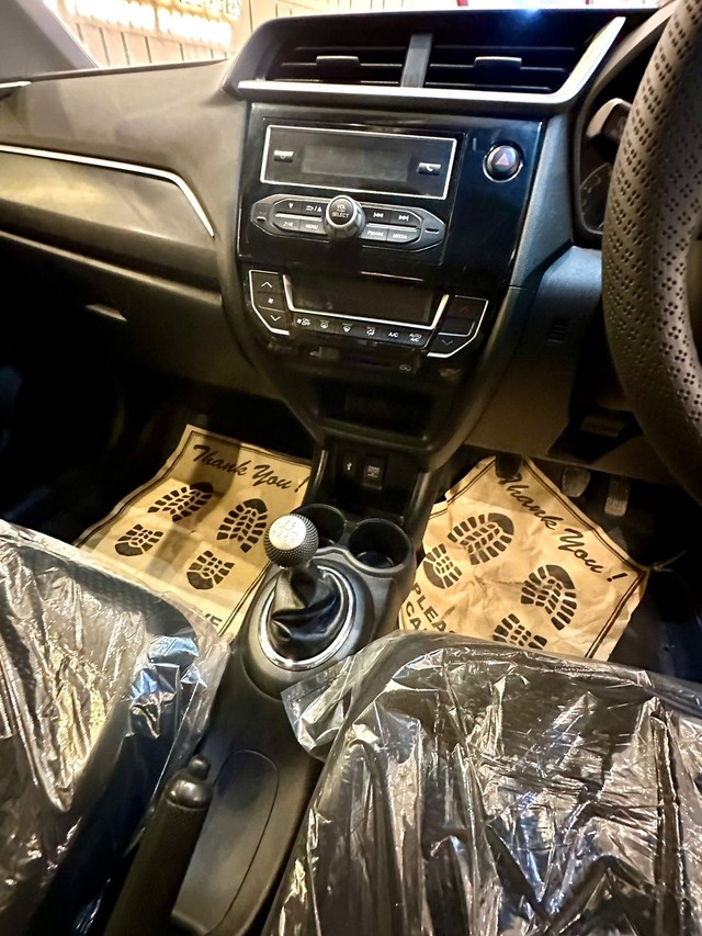 Second-hand 2016 Honda BR-V i-VTEC S MT for sale in New Delhi-10