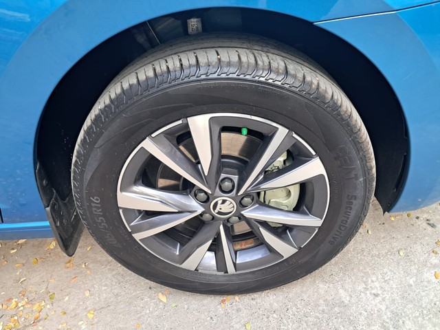 Second-hand 2023 Skoda Slavia 1.5 TSI Style DSG for sale in Chennai-3