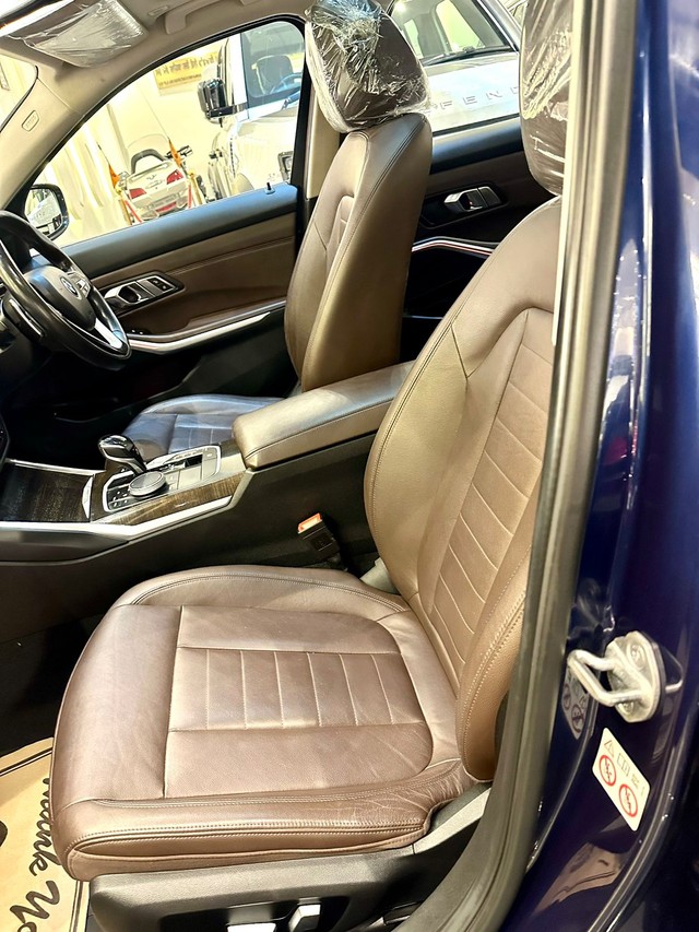 Second-hand 2020 BMW 3 Series 320d Luxury Line for sale in New Delhi-5