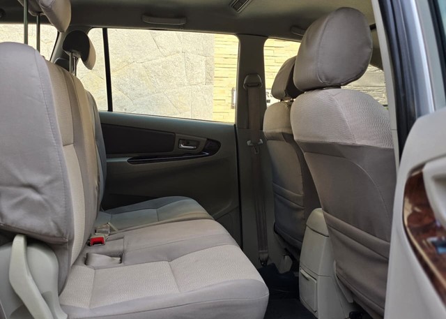 Second-hand 2014 Toyota Innova 2.5 VX (Diesel) 8 Seater for sale in Bangalore-12