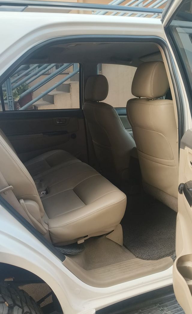 Toyota Fortuner 4x2 Manual Second-hand 2013 Toyota Fortuner 4x2 Manual for sale in Bangalore