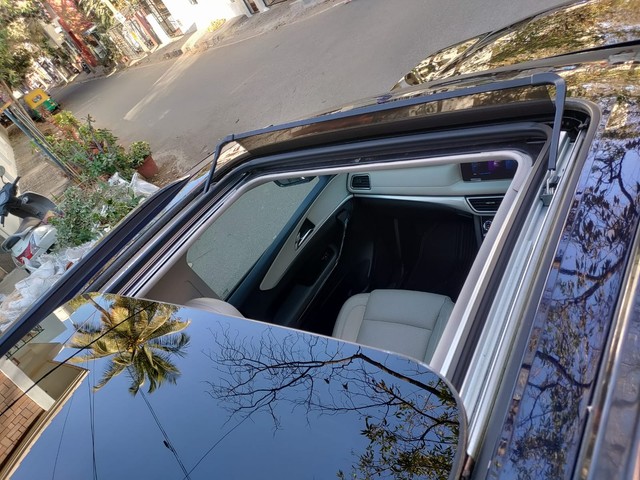 Second-hand 2022 Mahindra XUV700 AX5 7 Str BSVI for sale in Bangalore-5