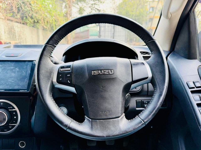 Second-hand 2023 Isuzu V-Cross 4x4 Z BSVI for sale in Mumbai-11