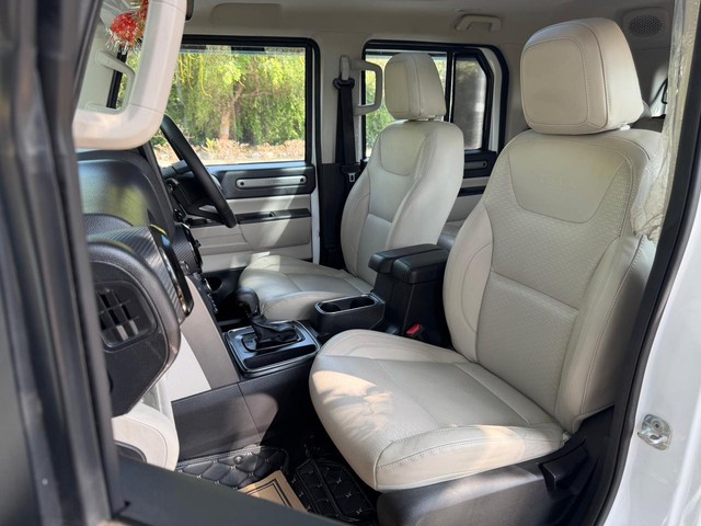 Second-hand 2025 Mahindra Thar LX Hard Top Diesel AT for sale in New Delhi-8