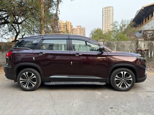 Second-hand 2022 MG Hector Sharp CVT for sale in Mumbai-1