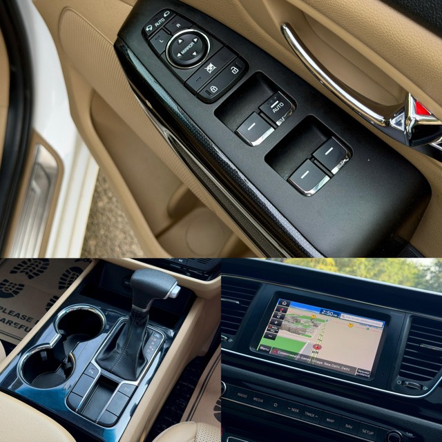 Second-hand 2022 Kia Carnival Limousine for sale in New Delhi-11