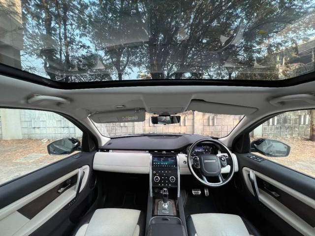 Second-hand 2020 Land Rover Discovery Sport Dynamic SE for sale in Mumbai-3