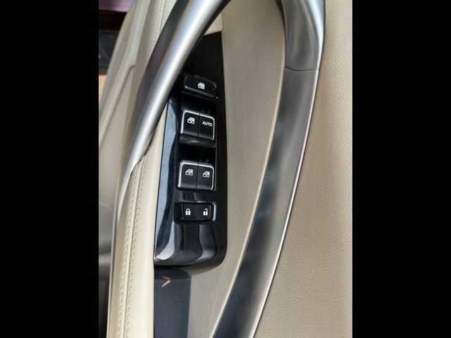 Second-hand 2022 MG Hector Sharp CVT for sale in Mumbai-16