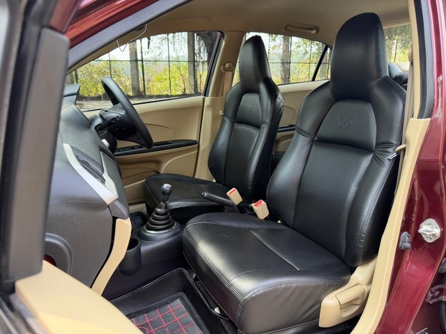 Honda Amaze S i-VTEC Second-hand 2017 Honda Amaze S i-VTEC for sale in New Delhi-5