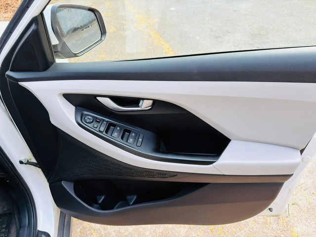 Second-hand 2021 Hyundai Creta SX IVT BSVI for sale in Mumbai-18