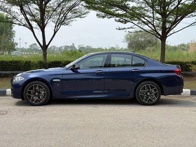 https://images10.gaadi.com/usedcar_image/RKQ1.201105.002/original/3d10491a-f24a-465f-8029-c257c428c877.jpg?imwidth=6402