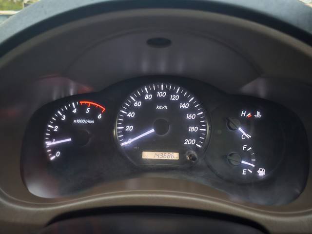 Second-hand 2015 Toyota Innova 2.5 GX (Diesel) 7 Seater BS IV for sale in Ahmedabad-10