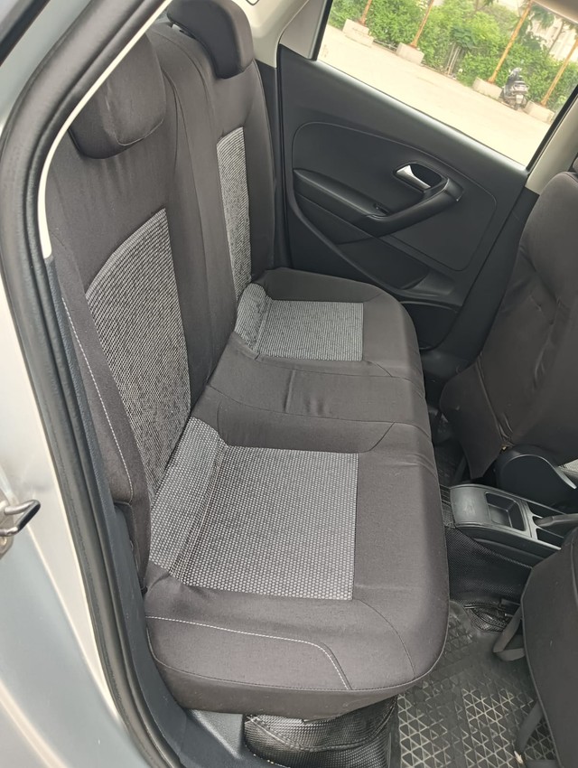 Second-hand 2015 Volkswagen Polo 1.5 TDI Comfortline for sale in Ahmedabad-6