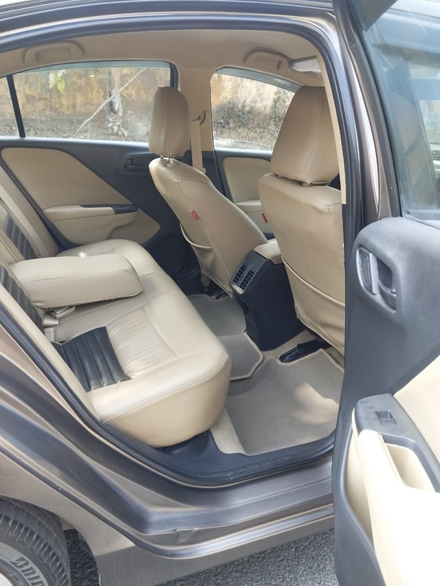 Second-hand 2014 Honda City i VTEC CVT SV for sale in New Delhi-6
