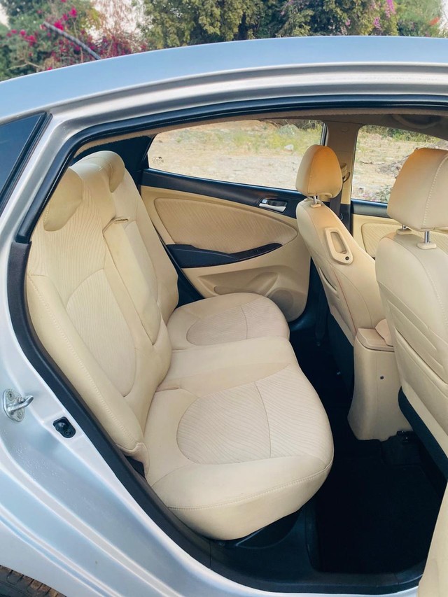 Second-hand 2015 Hyundai Verna 1.6 VTVT S for sale in Ahmedabad-10