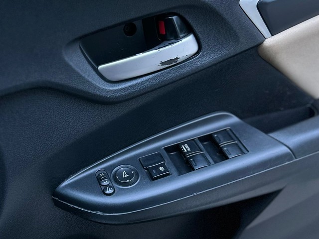 Second-hand 2017 Honda Jazz 1.2 V AT i VTEC for sale in Noida-12