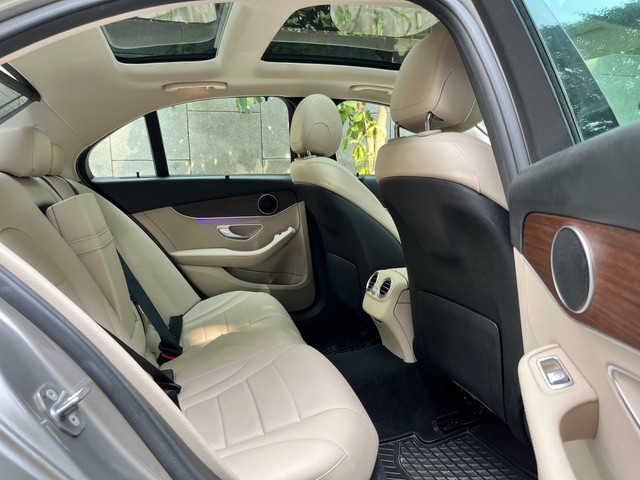 Second-hand 2019 Mercedes-Benz C-Class Progressive C 200 for sale in New Delhi-12