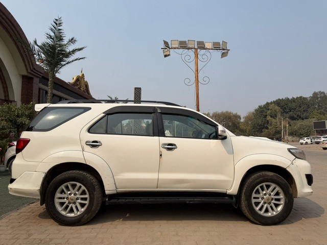 Second-hand 2014 Toyota Fortuner 4x2 Manual for sale in New Delhi-1