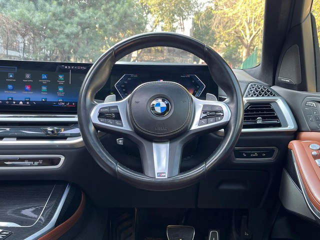 Second-hand 2024 BMW X7 xDrive40i M Sport Signature for sale in Noida-5