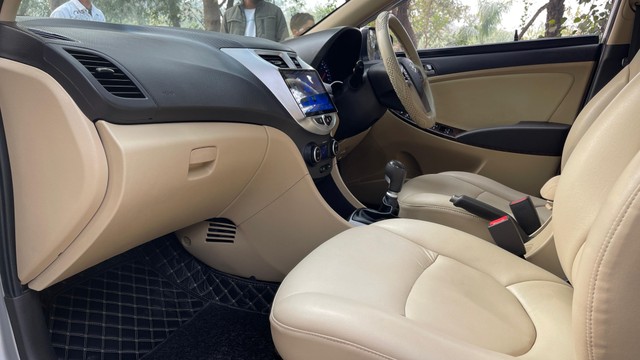 Second-hand 2017 Hyundai Verna 1.6 SX VTVT for sale in New Delhi-9