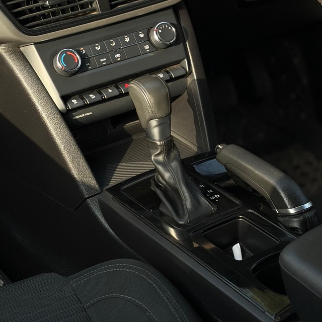 Second-hand 2023 Mahindra XUV700 AX5 AT BSVI for sale in Noida-6