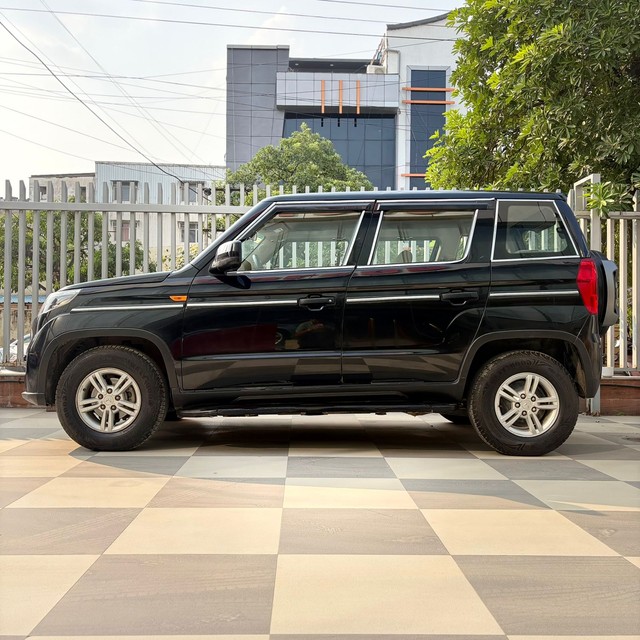 Second-hand 2023 Mahindra Bolero Neo N10 R BSVI for sale in Noida-2