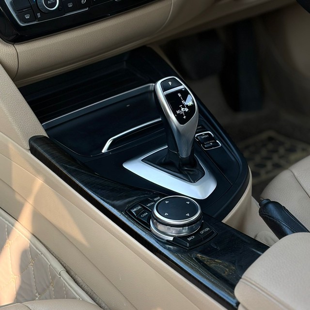 Second-hand 2017 BMW 3 Series 320d for sale in Noida-12