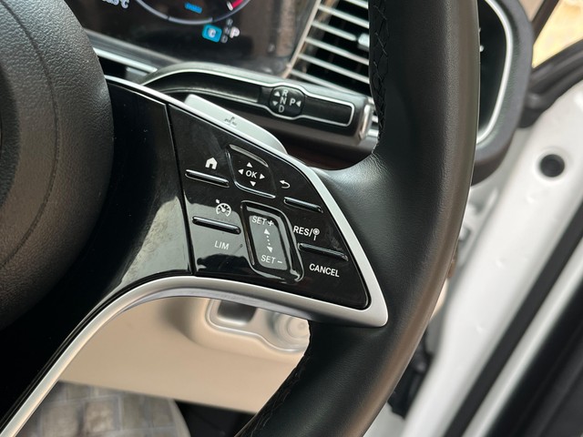 Second-hand 2025 Mercedes-Benz GLE 300d 4Matic AMG Line for sale in Noida-11