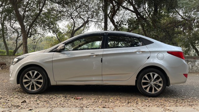 Second-hand 2017 Hyundai Verna 1.6 SX VTVT for sale in New Delhi-3