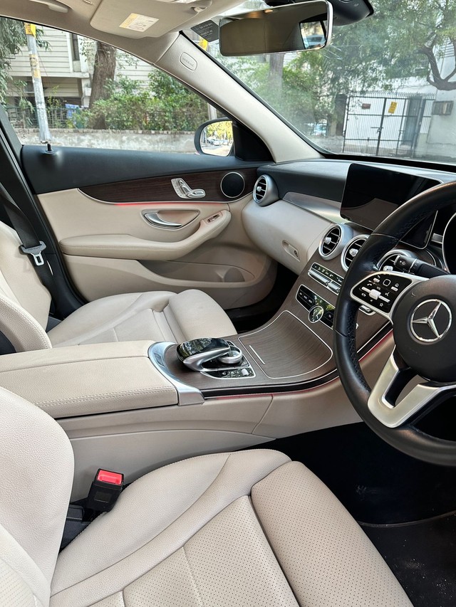 Second-hand 2021 Mercedes-Benz C-Class Progressive C 200 for sale in New Delhi-4