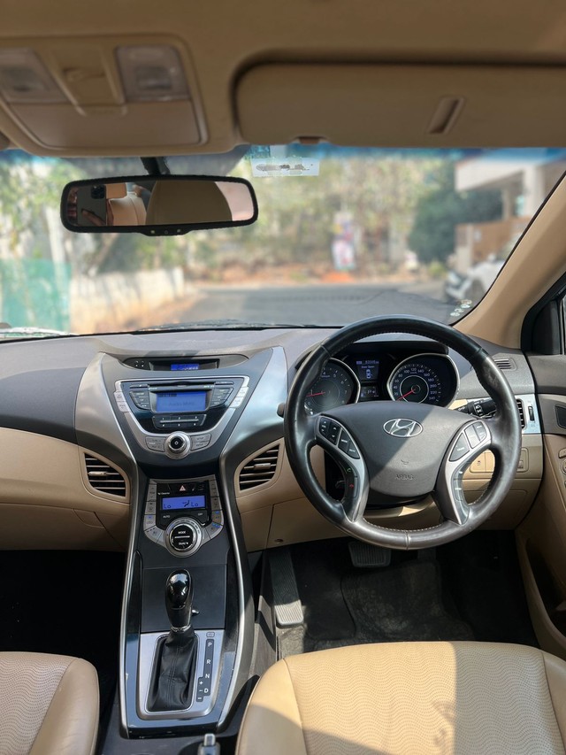 Second-hand 2013 Hyundai Elantra S for sale in Bangalore-8