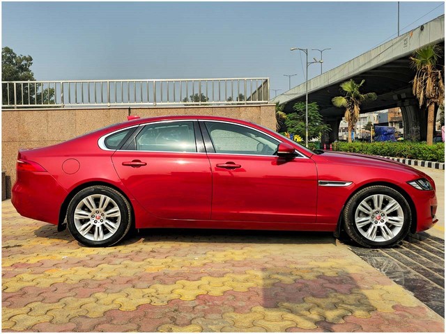 Second-hand 2018 Jaguar XF 2.0 Petrol Portfolio for sale in New Delhi-1