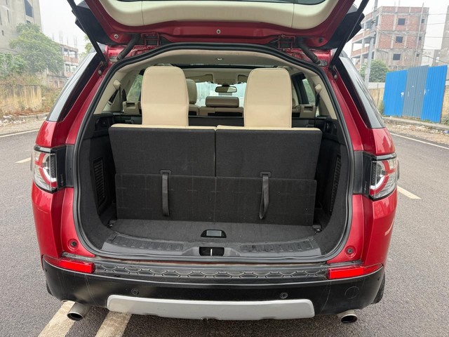 Second-hand 2018 Land Rover Discovery HSE 2.0 SD4 for sale in New Delhi-10