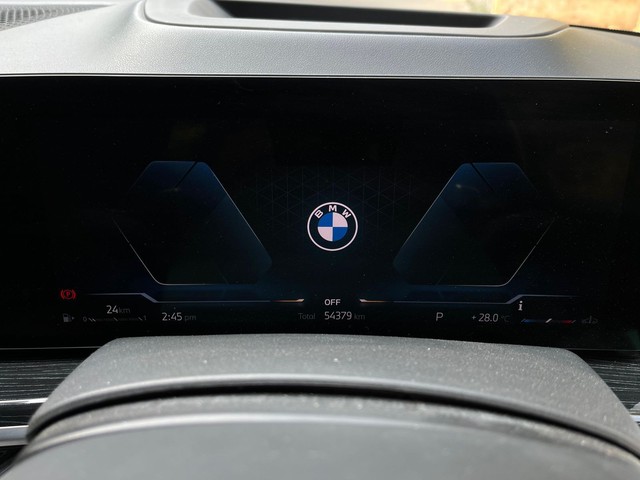 Second-hand 2024 BMW X7 xDrive40i M Sport Signature for sale in Noida-13