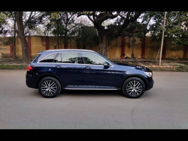 Second-hand 2022 Mercedes-Benz GLC 200 for sale in New Delhi-1