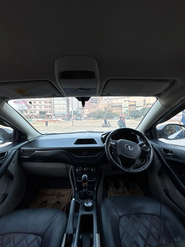Tata Nexon 1.2 Revotron XE Second-hand 2018 Tata Nexon 1.2 Revotron XE for sale in New Delhi-3